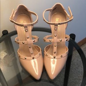 NWOT Atmosphere Heels